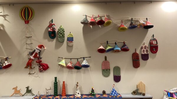 2025年12月13日ヤングケアラーズカフェ若葉・中央🎄